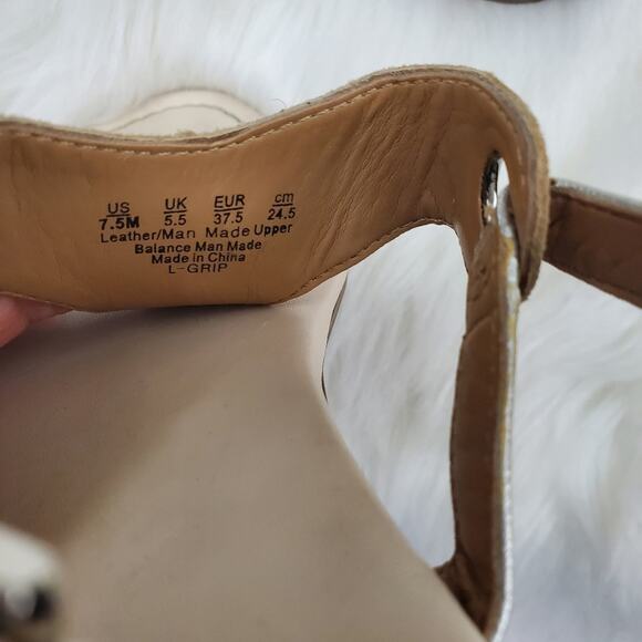 Franco Sarto Size 7.5 Grip Two Tone Leather Wedge Sandal - Picture 9 of 10